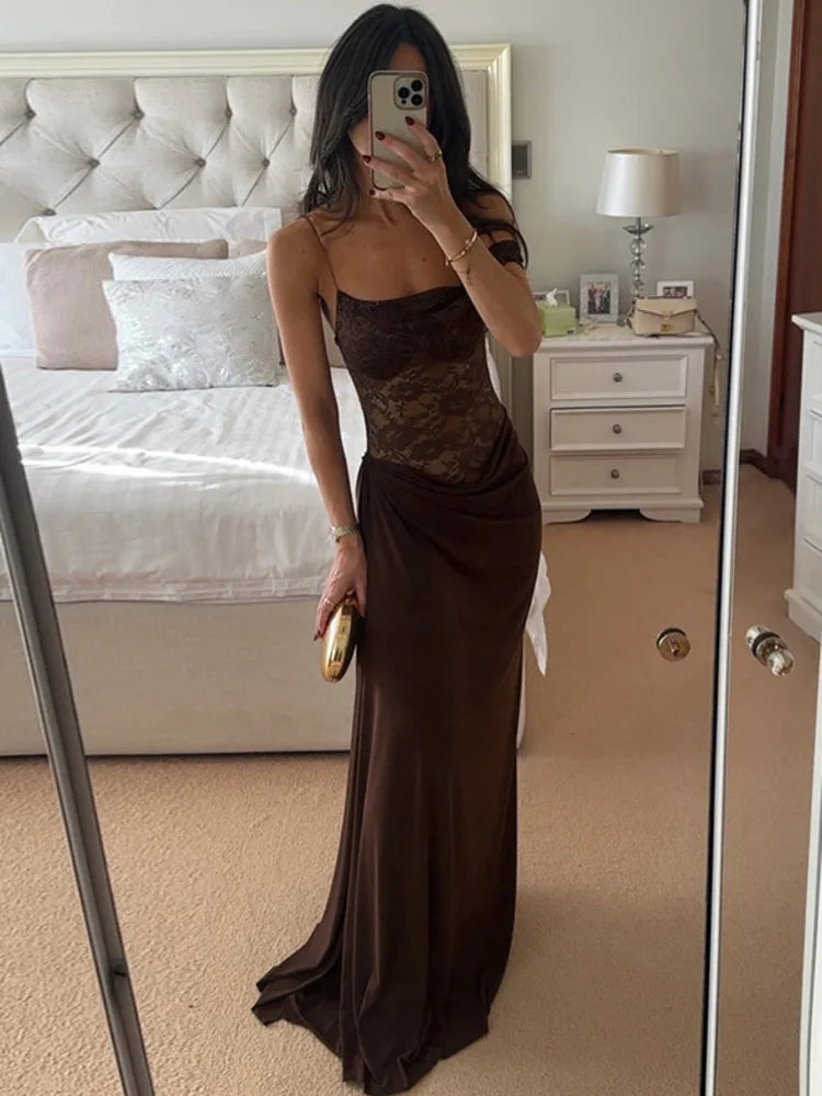 Robe longue sexy en dentelle – Épaule dénudée & dos nu élégant