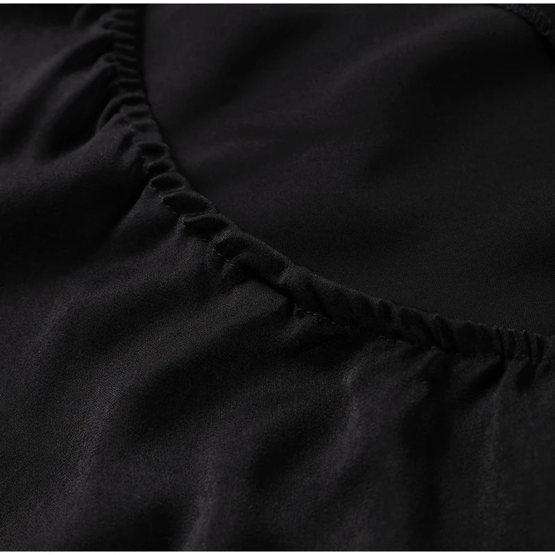 Robe longue satinée élégante – Épaules dénudées