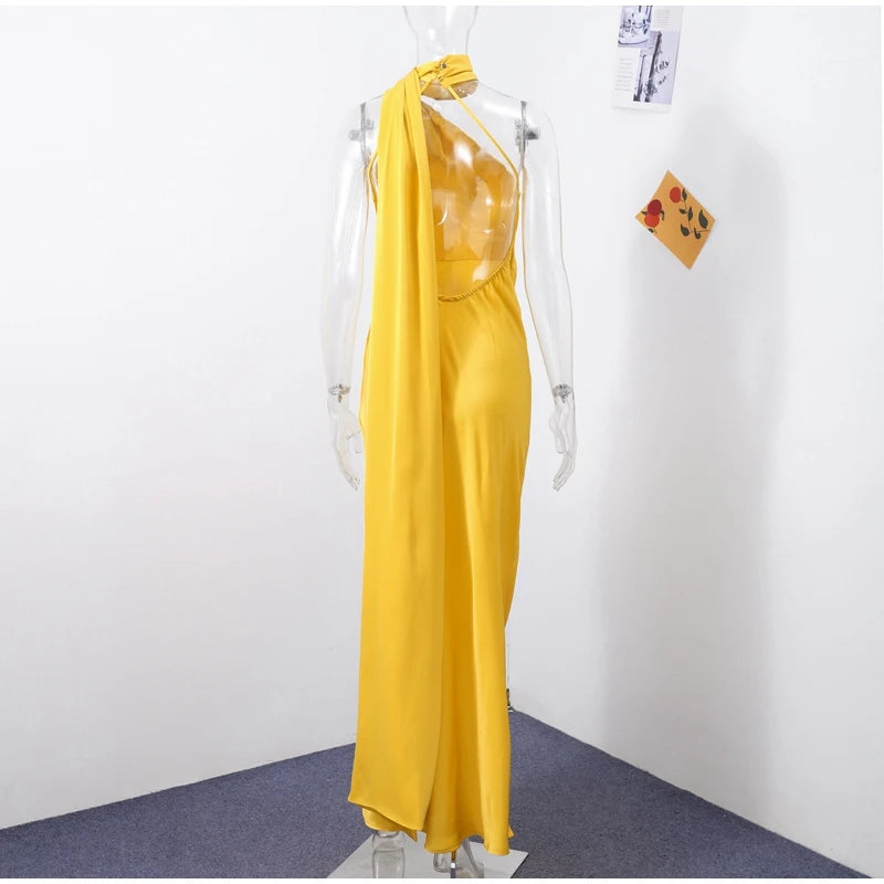 Robe longue satinée élégante – Épaules dénudées