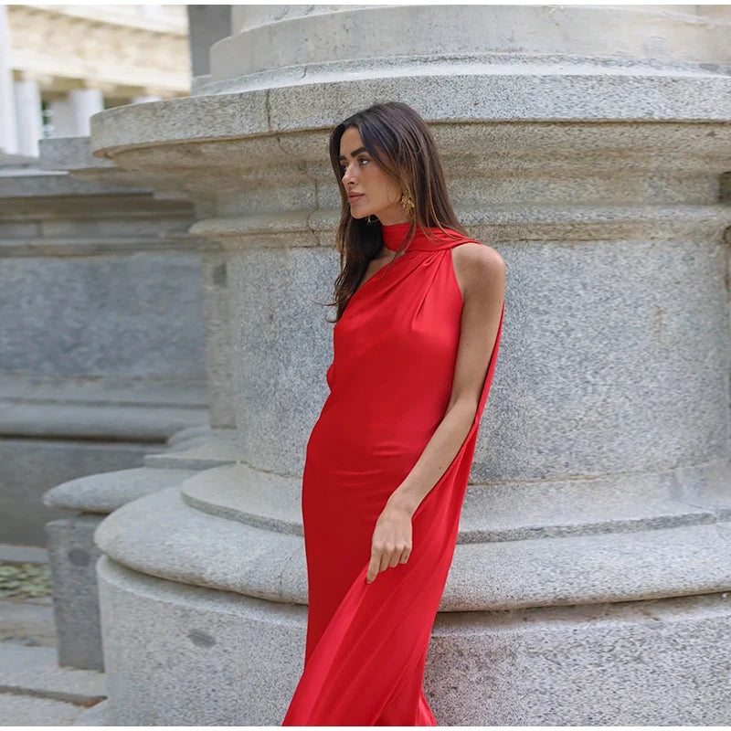 Robe longue satinée élégante – Épaules dénudées
