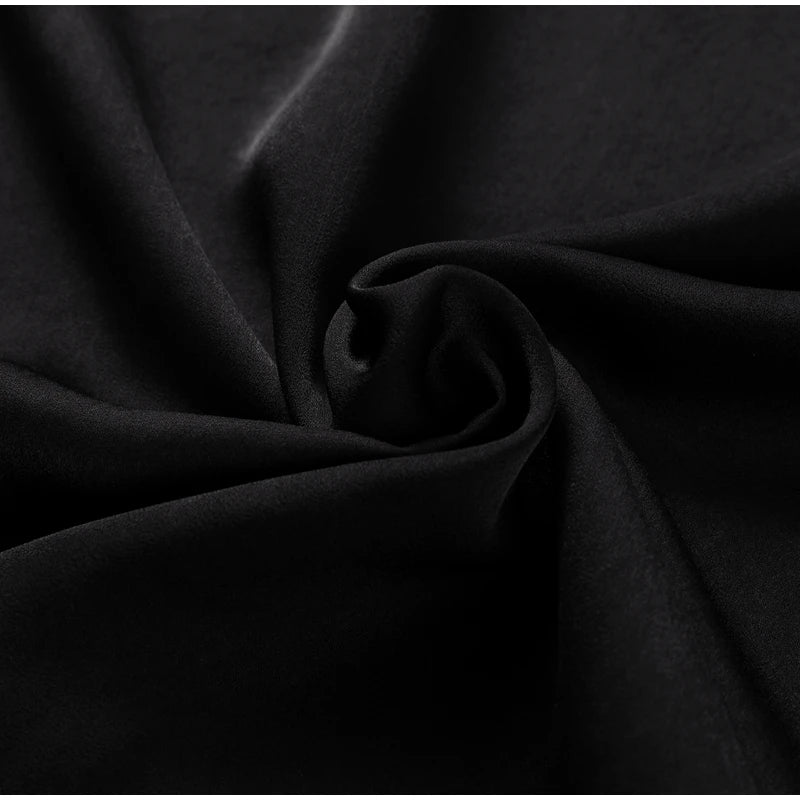 Robe longue satinée élégante – Épaules dénudées