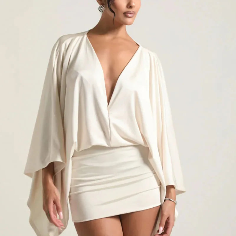 Mini-robe chic col V profond – Manches amples élégantes