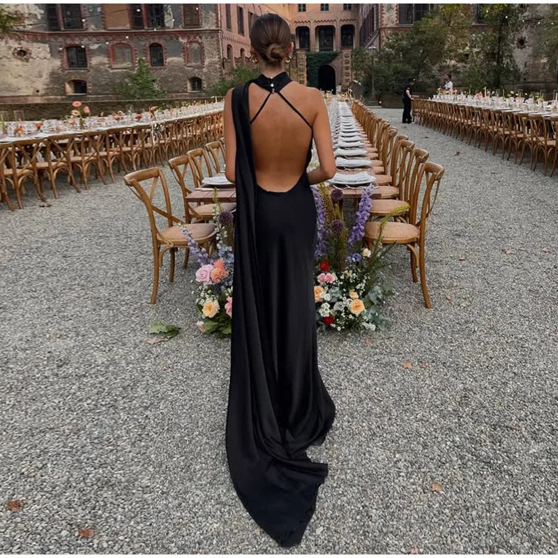 Robe longue satinée élégante – Épaules dénudées