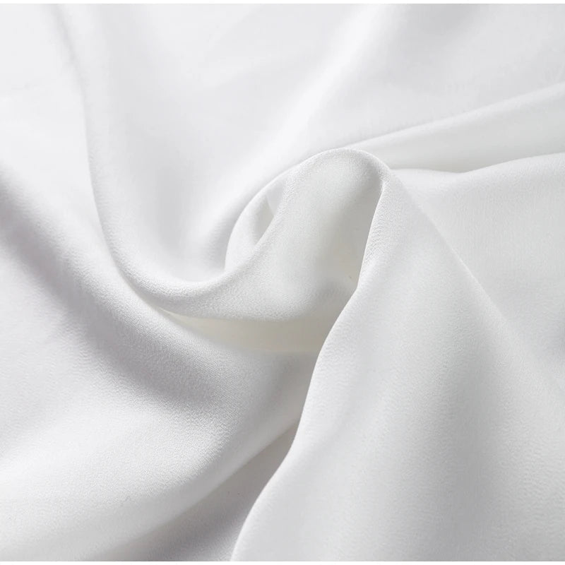 Robe longue satinée élégante – Épaules dénudées