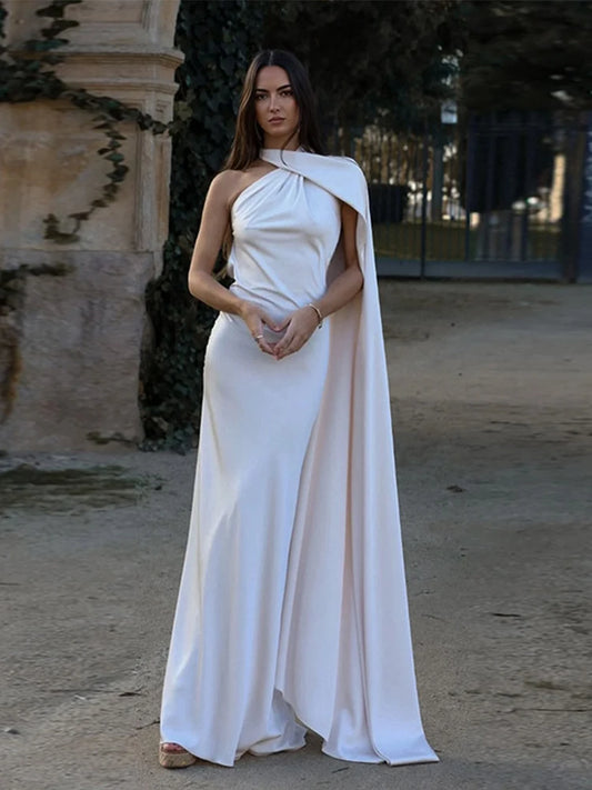 Robe longue satinée élégante – Épaules dénudées