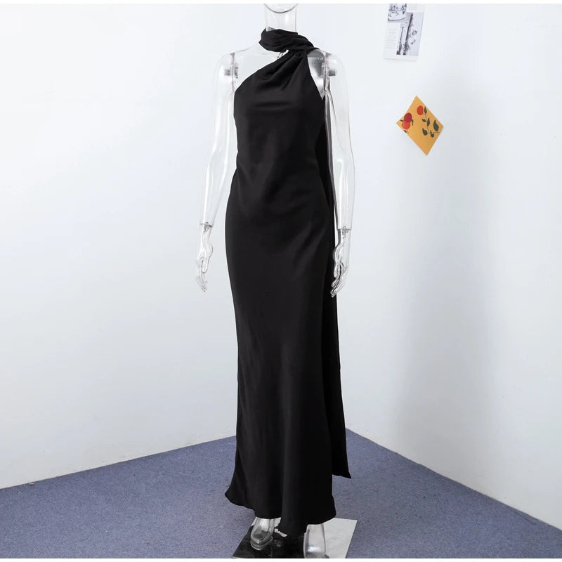 Robe longue satinée élégante – Épaules dénudées